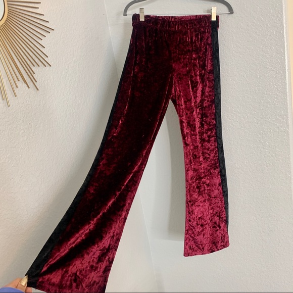 Red and black Velvet pants - Picture 5 of 8